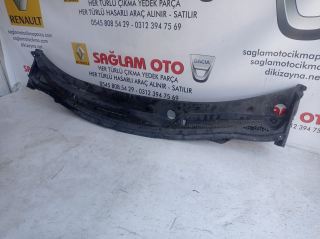 RENAULT KADJAR ÖN CAM IZGARA PLASTİĞİ